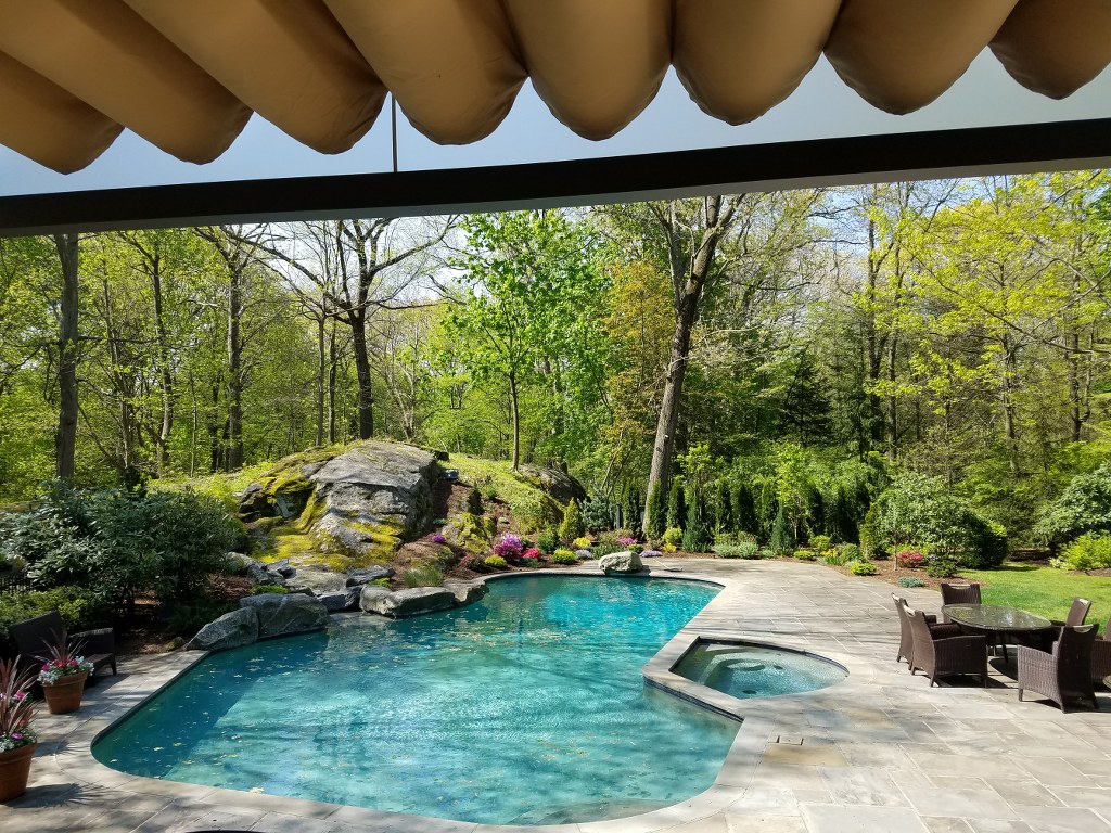 Kubo-NewHavenAwning-Larchmont-NY-1.jpg